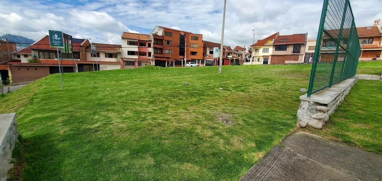 Departamento En Cuenca, 3 Habitaciones Y Parqueo Gratis Ecuador
